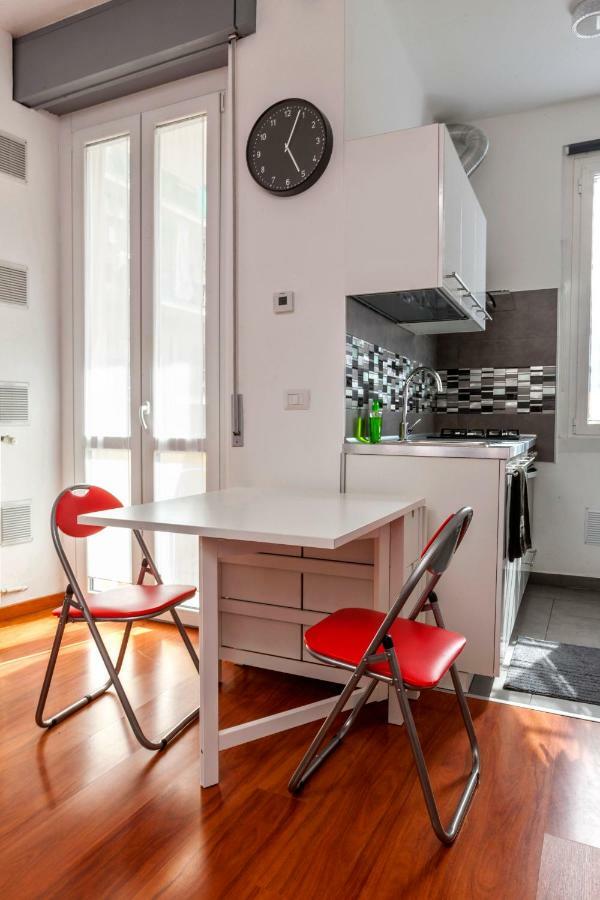 Bright House In Milan Apartamento Exterior foto